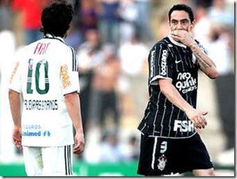 Valdivia-Chicao-Palmeiras-Corinthians-Eduardo_LANIMA20110829_0006_42