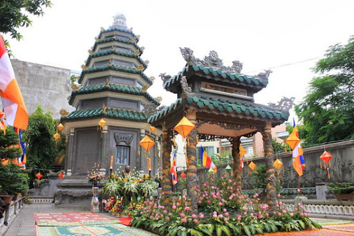 TieuTuongHTMinhChau_05.jpg