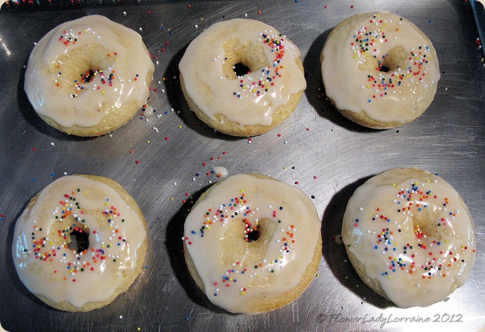 11-06-baked-doughnuts2