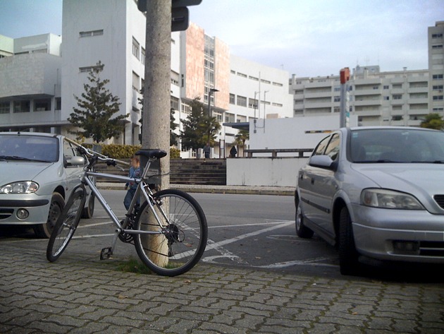 Estacionamento bici 084