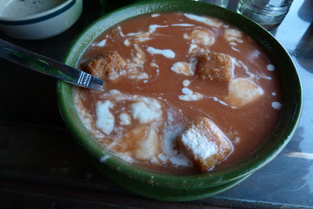 Supa crema rosii in Nepal