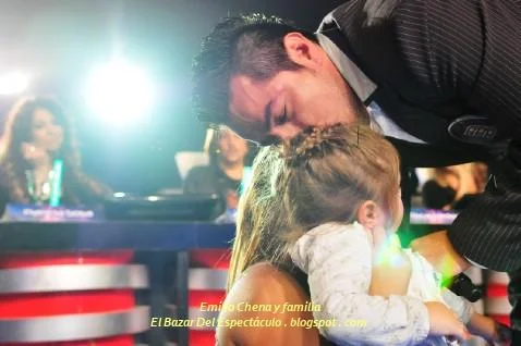 Emilio Chena y familia.jpg