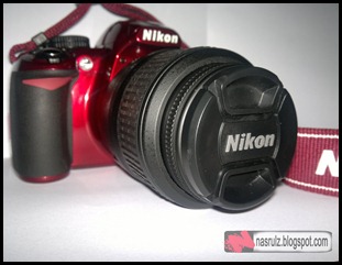 Nikon D3100 Merah