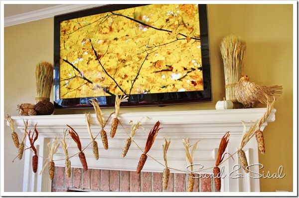 Thanksgiving mantel with TV (1024x657)