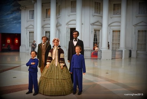 The Lincoln's move to the Whitehouse