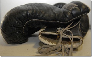 Black_boxing_gloves