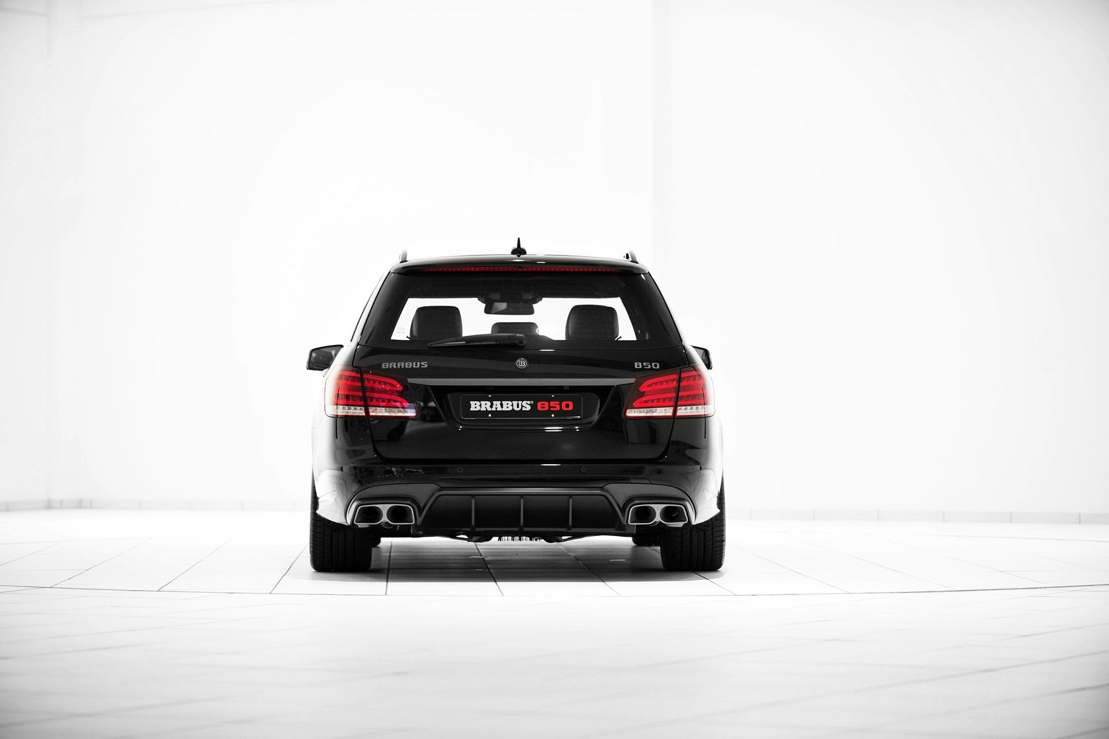 [Brabus-850-60-Biturbo-E-Class-5%255B3%255D.jpg]