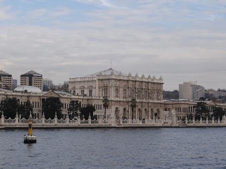 Croaziera pe Bosfor: Palatul Dolmabahce