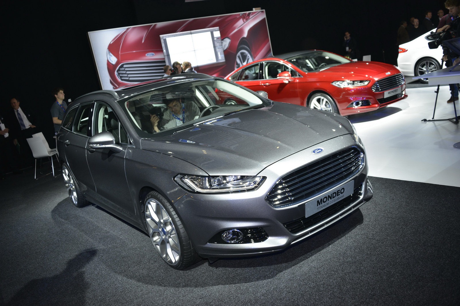 [2013-Ford-Mondeo-23%255B2%255D.jpg]