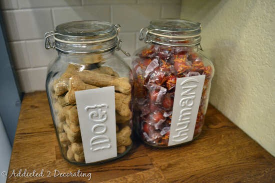 [painted-label-treat-jars-23.jpg]