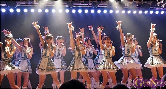 [ec3a6_756_img20111010akb48team4stage1%255B3%255D.jpg]