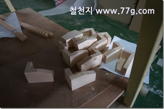 77gDSC09473-20130415-164042
