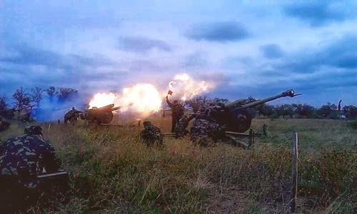 Военнослужащие украинской армии во время учений Военнослужащие украинской армии во время учений