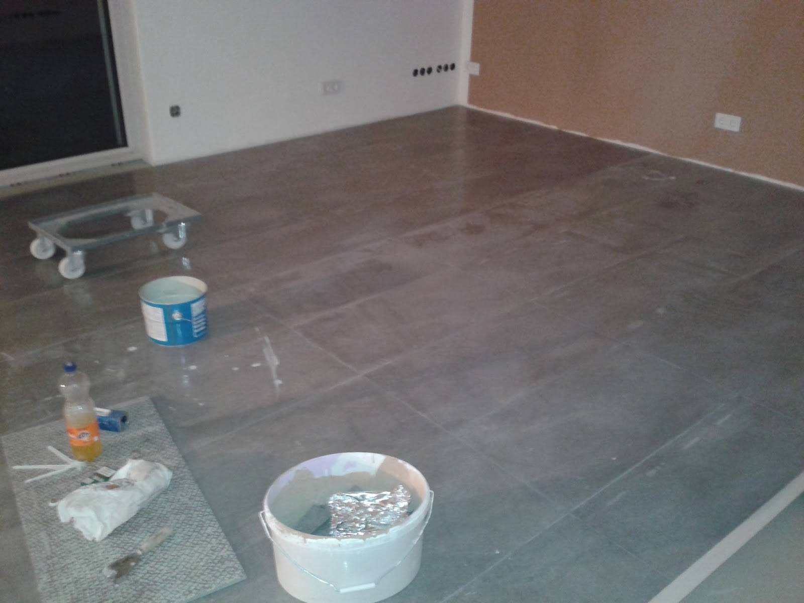 Unser Bautagebuch: Küche und Wohnzimmer verfliest