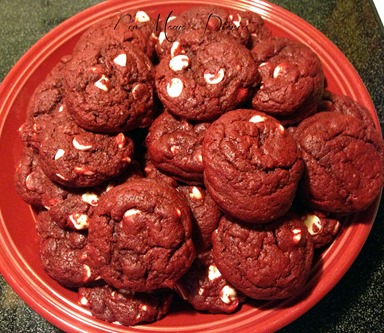 Red Velvet White Chocolate Chip Cookies | NewMamaDiaries.blogspot.com