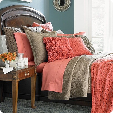 blogger-house-home-future-interior-outdoor-indoor-design-designer-coral-tan-pillow-bed
