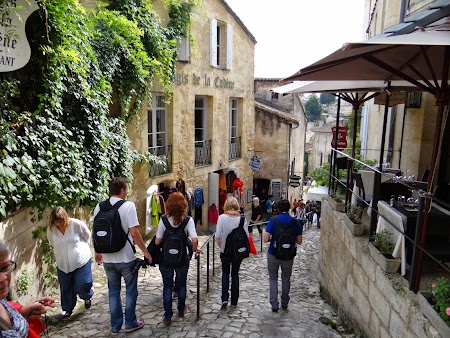 11. Ulitele din St. Emilion.JPG