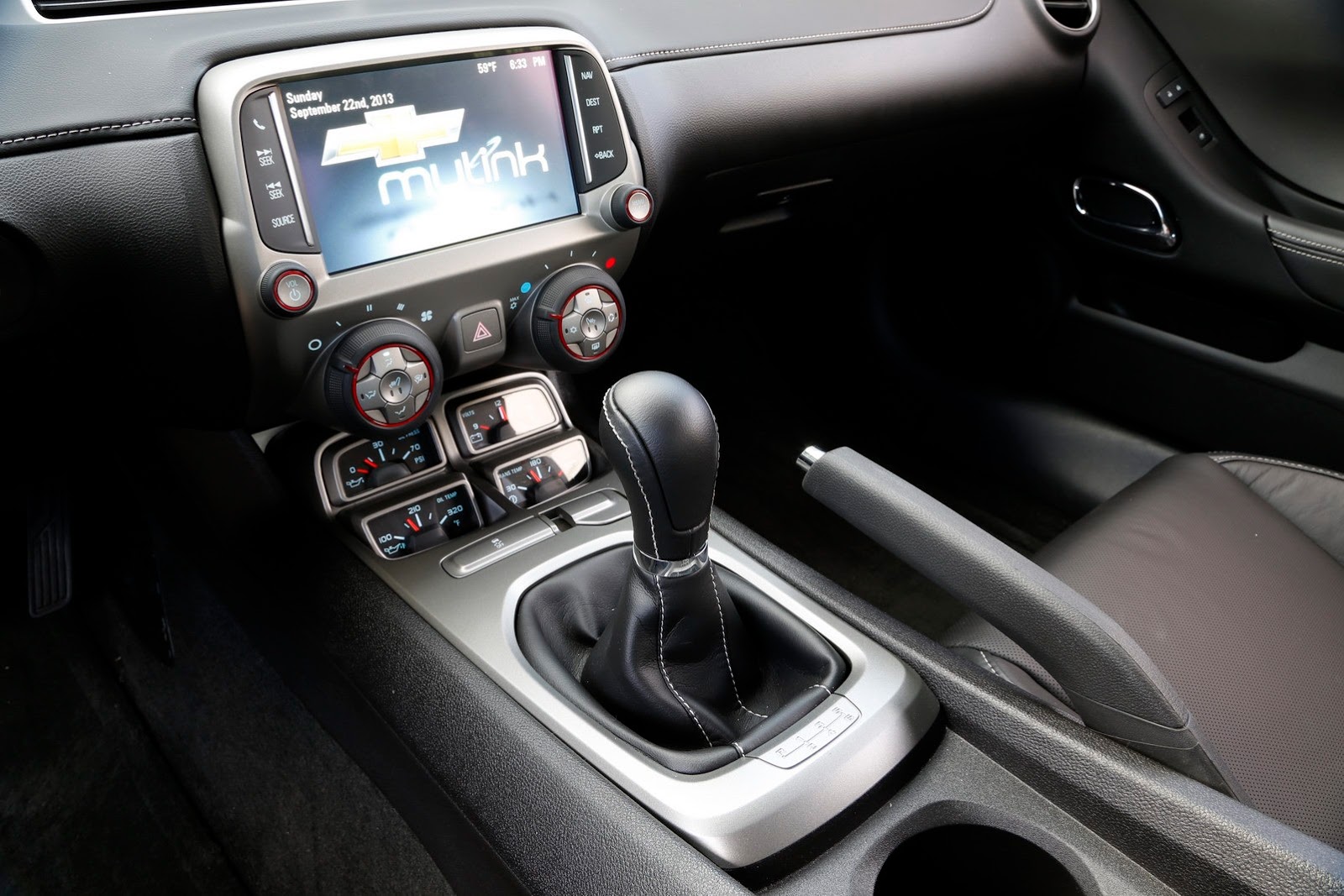[2014-Chevrolet-Camaro-V6-7%255B2%255D.jpg]