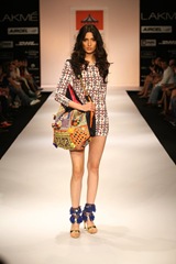 2Pia Sharma pauro Collection at  LFW SummerResort 2012