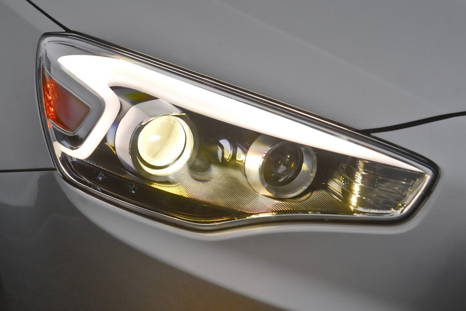 [2014-Kia-Cadenza-39%255B2%255D.jpg]