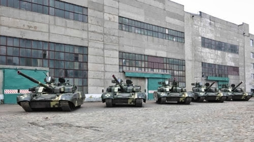 Украина представила Таиланду первую партию танков "Оплот"