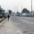 Une des avenues de Kinshasa, après l’annonce de la victoire de Kabila par la Ceni le 9/12/2011 pour la présidentielle de 2011 en RDC. Radio Okapi/ Ph. John Bompengo
