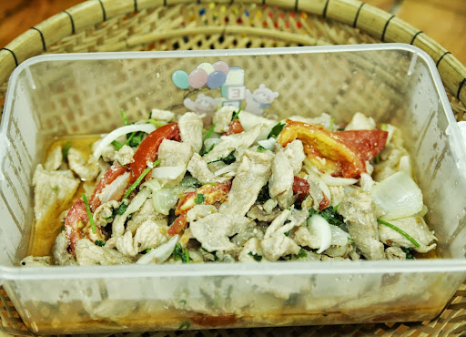 Thức ăn phục vụ thí sinh