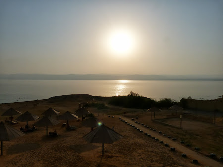 Apus la Marea Moarta.