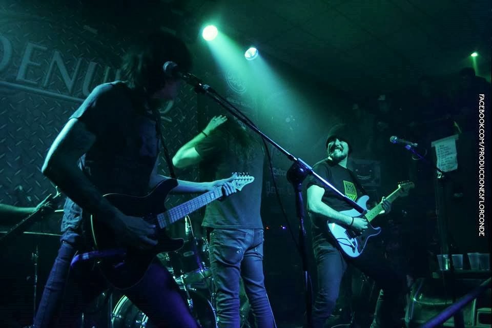 [1374270_453378118108138_134927351_n%255B2%255D.jpg]