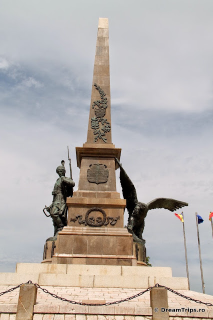 Monumentul Eroilor Tulcea 7123.JPG