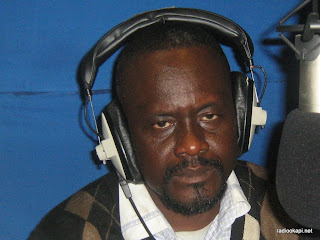 Franc Diongo, août 2008 à Radio Okapi.