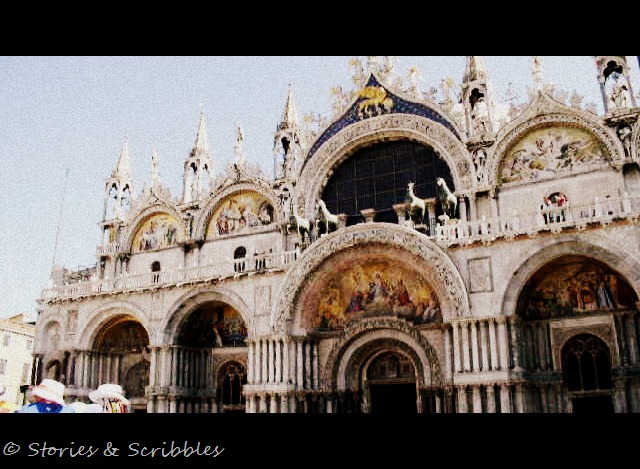 [Venice%25202005%2520%252891%2529-1%255B8%255D.jpg]