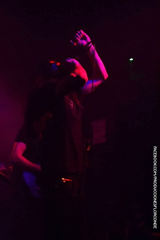 [9702_453376594774957_94362202_n%255B2%255D.jpg]