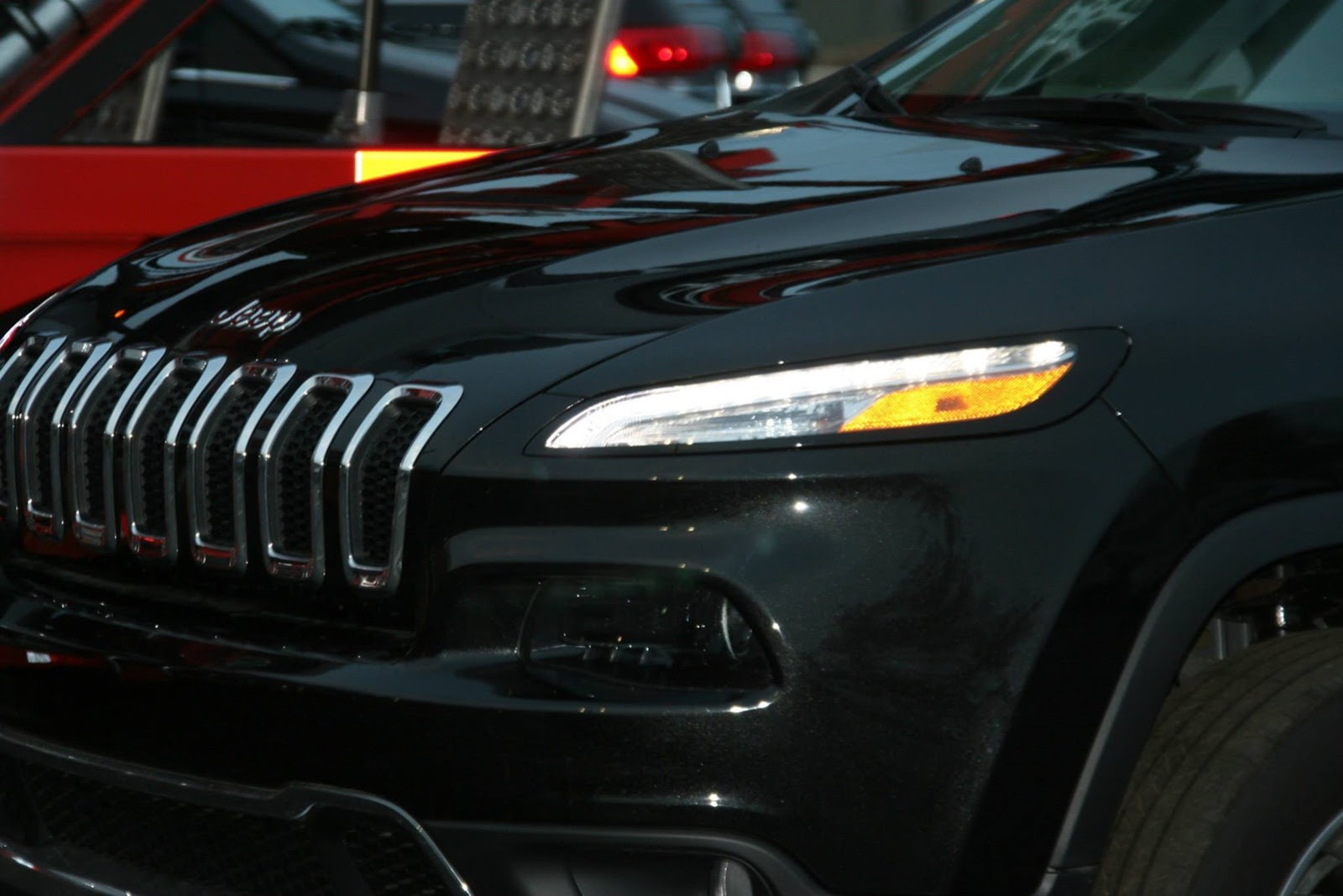 [2014-Jeep-Cherokee-12%255B2%255D.jpg]