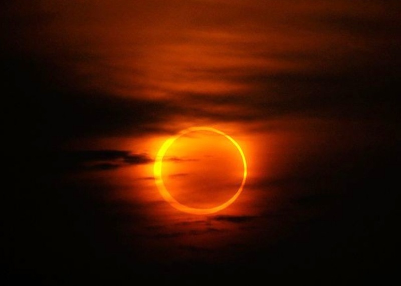 [eclipse%2520anular_9%255B6%255D.jpg]