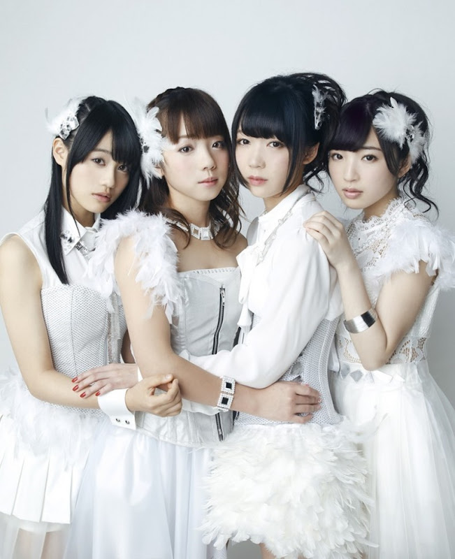 stylips2703-833x1024 stylips2703-833x1024