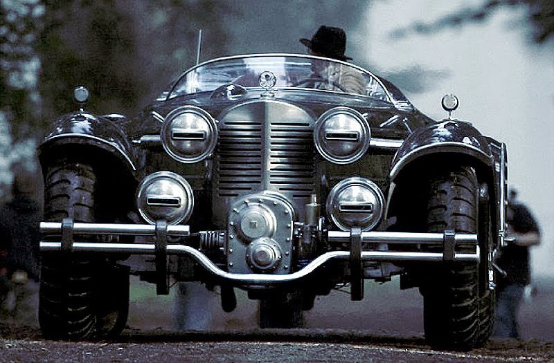 Meet The Bastard Child Of A Mercedes Benz 540k And A G4 That Has A 38 foot Turning Radius