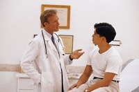 doctor-talking-to-patient
