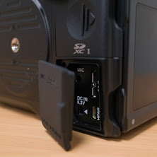 hands-on-pentax-645z-6.jpg