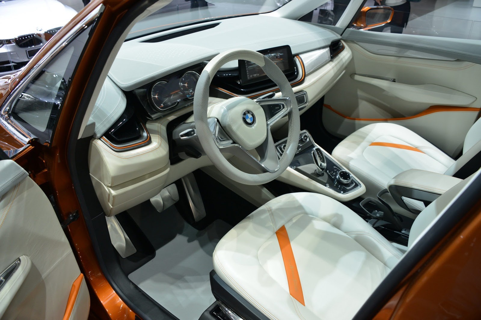 [BMW-1-Series-GT-1%255B16%255D%255B2%255D.jpg]