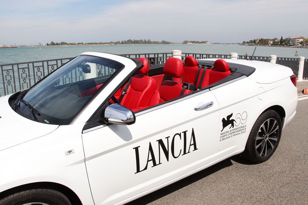 [Lancia-Flavia-Red-Carpet-07%255B2%255D.jpg]