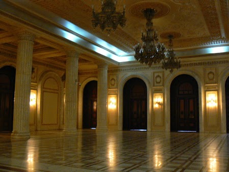 09. Palatul Parlamentului.JPG