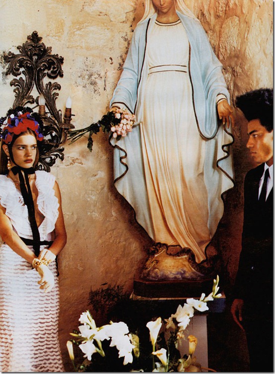 w-july2002-vodianova-1