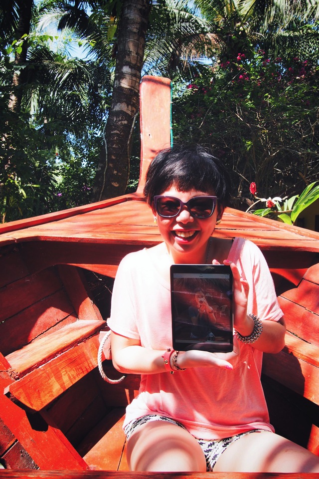 ipad in boat.jpg ipad in boat