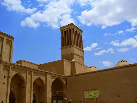 17. Yazd, orasul tradtional din Iran.JPG