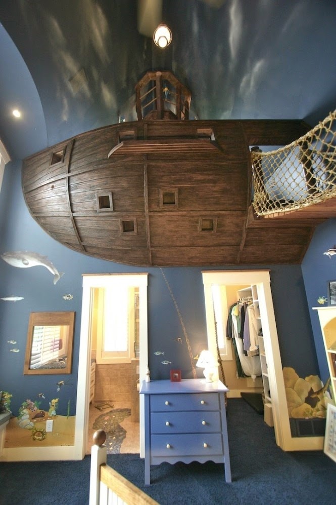 [11-Pirate-ship-theme-bedroom%255B14%255D.jpg]