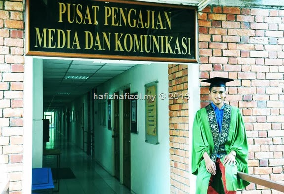 Photoshoot Bersama Jubah Konvokesyen :D