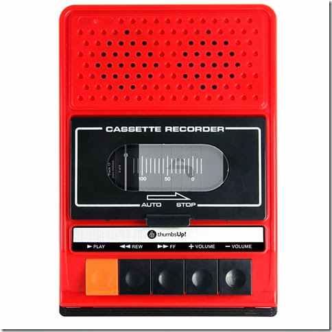 iRecorder-Retro-Cassette-Player-Styled-Portable-Speaker-For-iPhone3