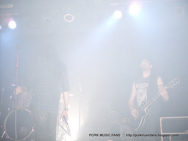 [PORK%2520%252B%2520D-MENTE%2520en%2520XLR%252025-09-2010%2520%252811%2529%255B2%255D.jpg]