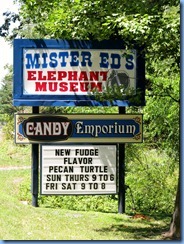3086 Pennsylvania - Orrtanna, PA - Lincoln Highway (US-30) - Mister Ed's Elephant Museum